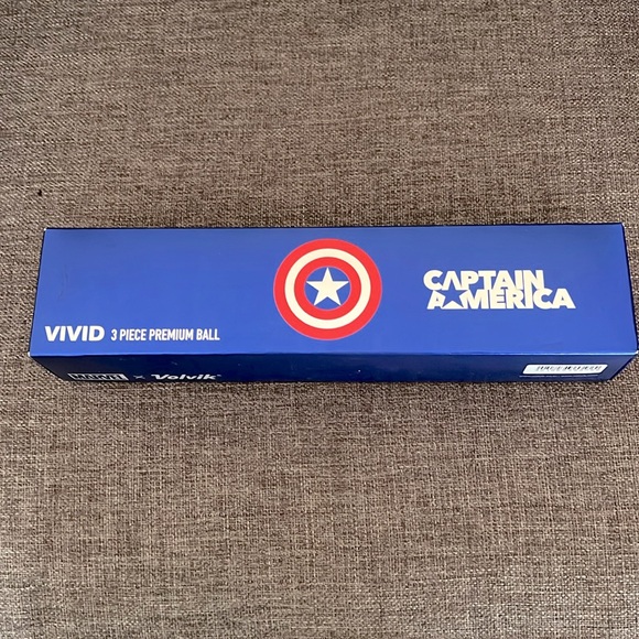 Volvik golf balls, hat clip and golf ball marker - Captain America edition - Picture 3 of 4